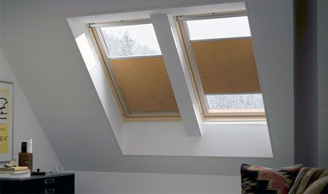 Рулонные шторы ROOF для мансардных окон